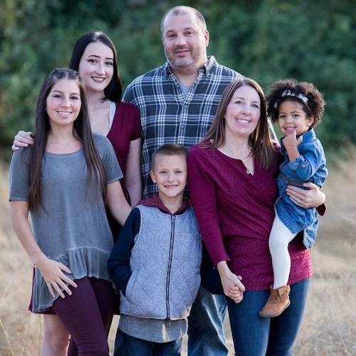 Thompson Family in Puyallup, Washington